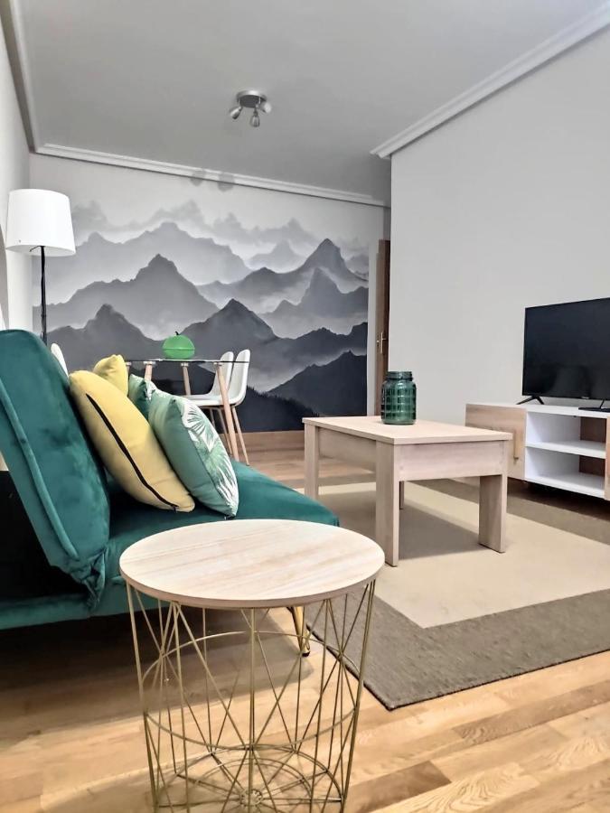 Apartamento Centrico Con Wifi Y Parking De Coche Tamano Medio Onís エクステリア 写真