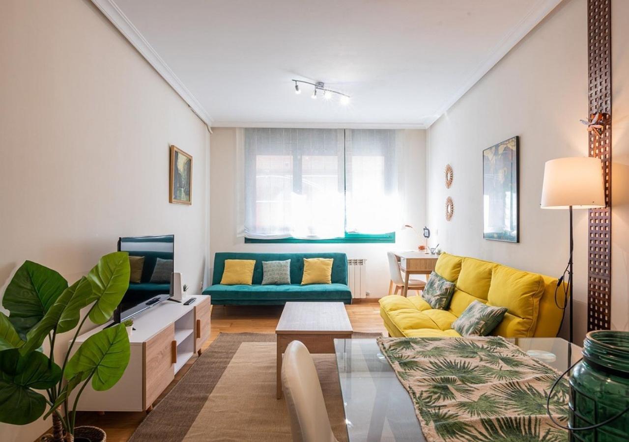 Apartamento Centrico Con Wifi Y Parking De Coche Tamano Medio Onís エクステリア 写真