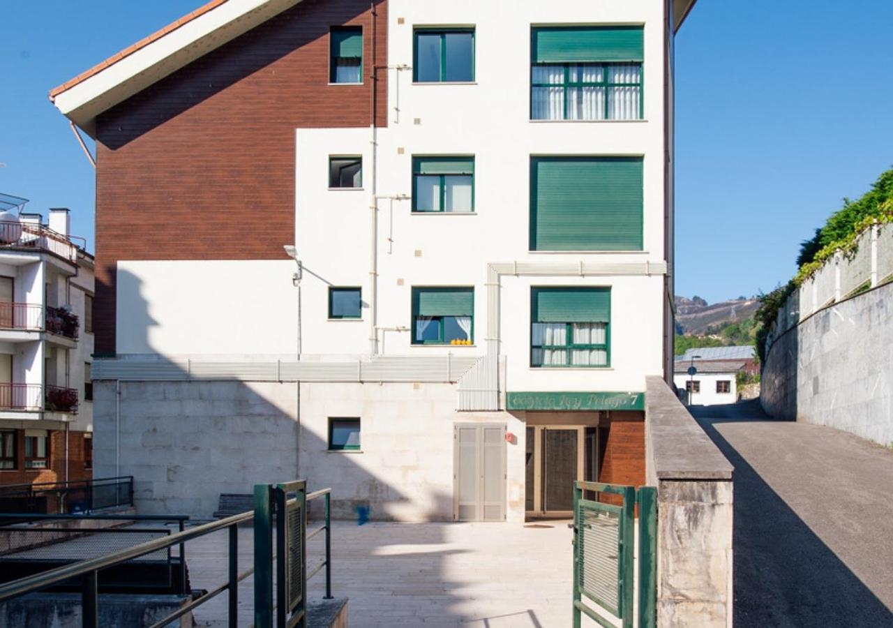 Apartamento Centrico Con Wifi Y Parking De Coche Tamano Medio Onís エクステリア 写真